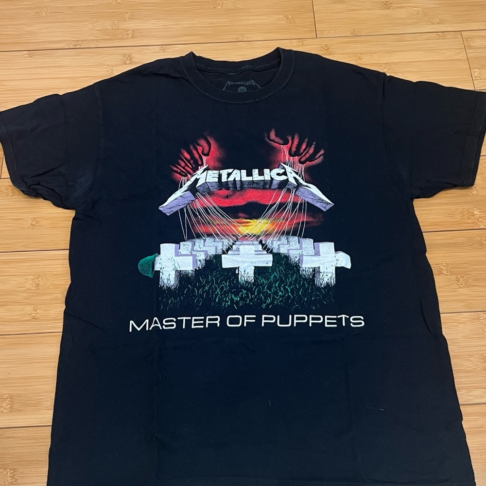 LG Black Metallica T-Shirt